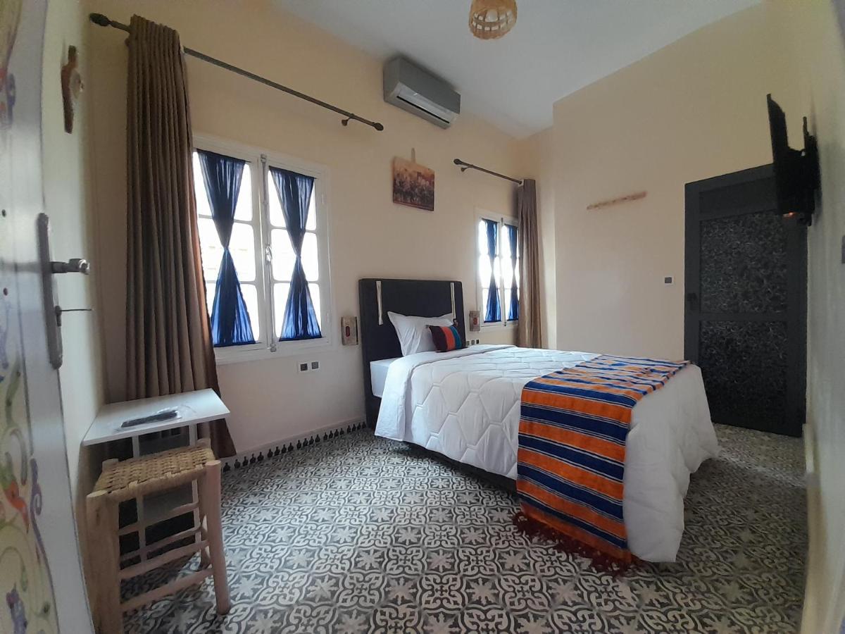 Hotel Mentaga 타라우단트 외부 사진