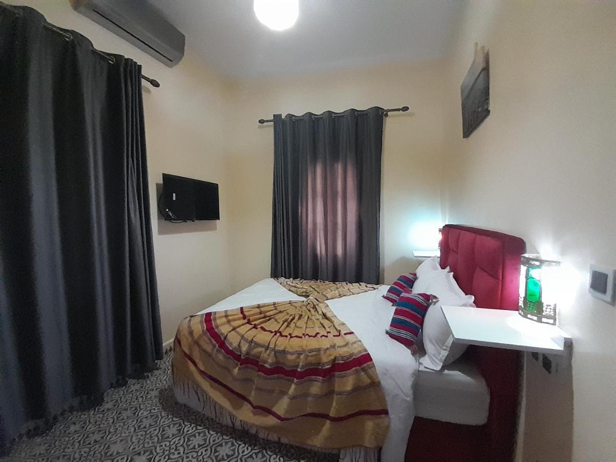 Hotel Mentaga 타라우단트 외부 사진